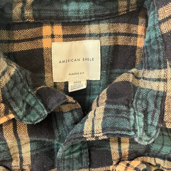 American Eagle Mens Button Down Small Classic Fit Long Sleeve Green Tan Plaid - Picture 3 of 6